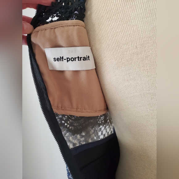 SELF- PORTRAIT NEW WITH TAGS! Bella lace trim navy and black dress. Size 2 - Picture 9 of 14